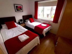 Bedroom- click for photo gallery